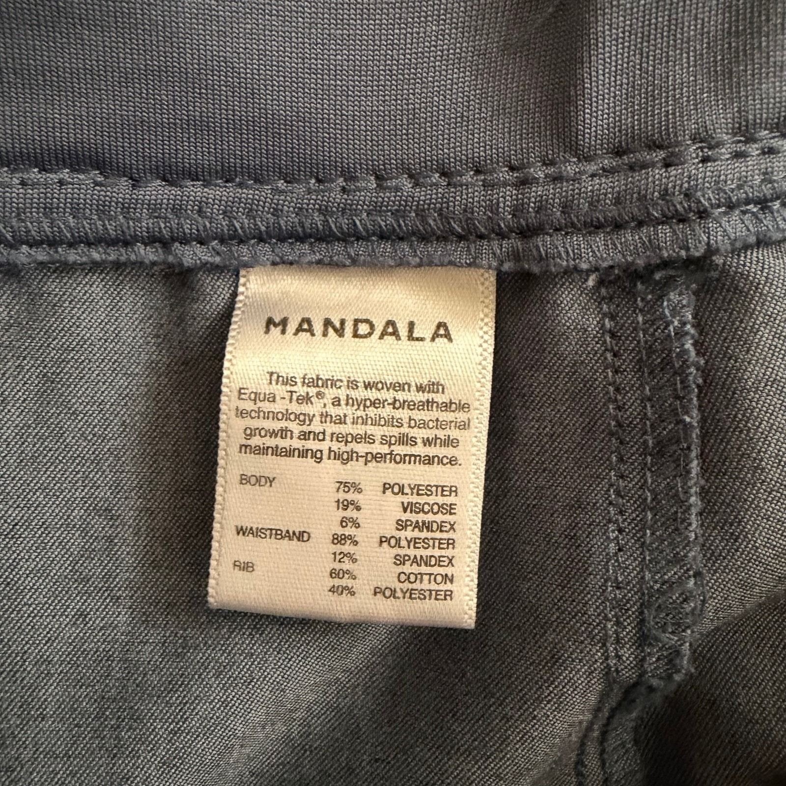 Mandala Scrub Set Sz M Gray Nurse Workwear Euc Medical Professional Lightweight — image 7 of 8